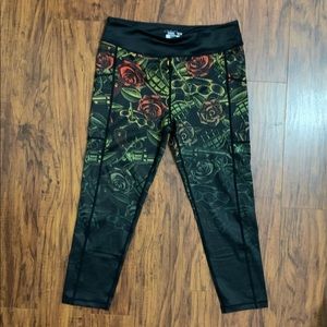 Constantly Varied Gear Guns/Rose/Knuckle Crop Leggings